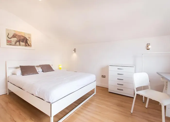 Tooting Broadway Studios & Rooms By Primecityhosts Londra